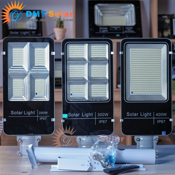 Đèn Bàn Chải Năng Lượng Mặt Trời 200w Giá Tốt | D200PT5