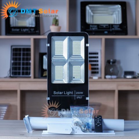 Đèn Bàn Chải Năng Lượng Mặt Trời 200w Giá Tốt | D200PT5
