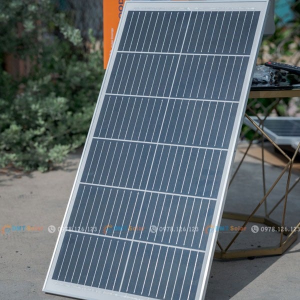 Đèn đường năng lượng mặt trời 300W Seven D-SE300A